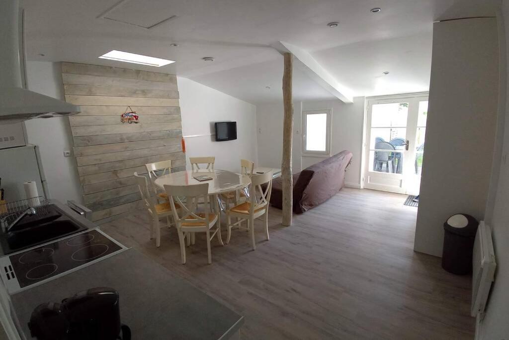 Maison Aux Mathes 레 마트 외부 사진